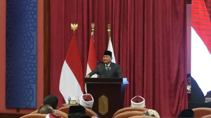 Presiden Prabowo Subianto saat berpidato di Gedung Azhar Conference Center, Universitas Al-Azhar, Kairo, 