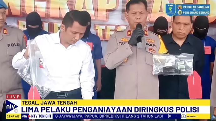 Polisi yang mengetahui kejadian tersebut langsung bergerak cepat menangkap lima pelaku penganiayaan. 