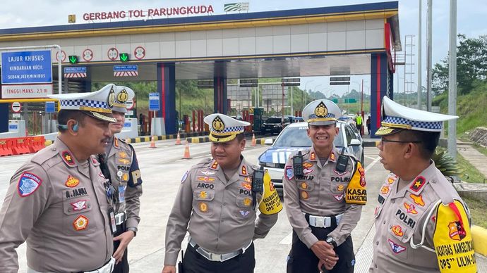 Dirgakkum Korlantas Polri Brigjen Pol Raden Slamet Santoso menyampaikan Tol Bocimi bisa dapat menjadi opsi bagi kendaraan yang menuju Bandung, Sukabumi, atau sebaliknya (Ntvnews.id-Muslimin Trisyuliono).