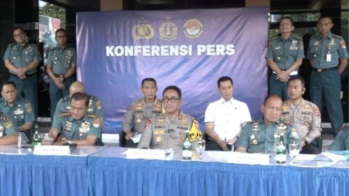 Konferensi Pers Pangkoarmada