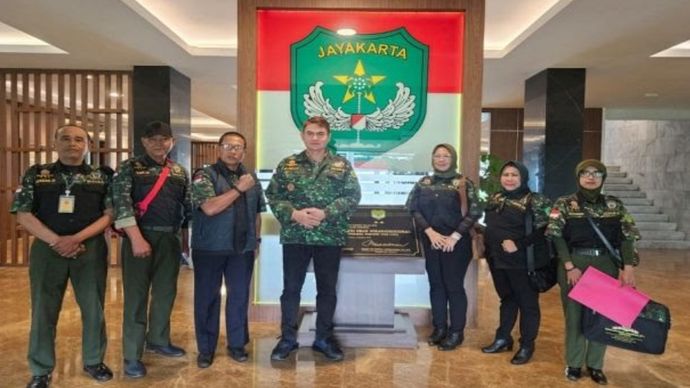 HIPAKAD DPC Jakarta Barat menyambangi kantor Aslog Kodam Jaya.