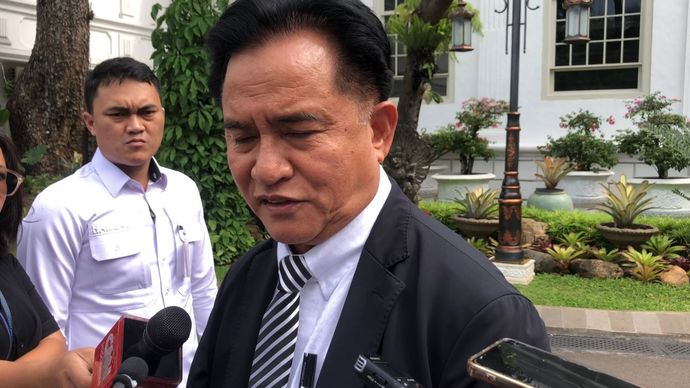 Menteri Koordinator Bidang Hukum, HAM, Imigrasi, dan Pemasyarakatan Yusril Ihza Mahendra