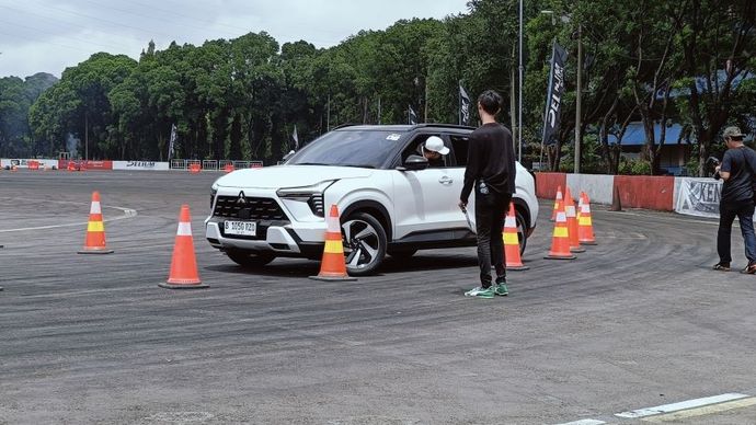 Acara bertajuk &quot;XFORCE Media City Adventure&quot; pada 13-14 Januari 2025, diikuti puluhan media untuk mencoba Mitsubishi Xforce Ultimate with Diamond Sense. (Foto: Adiantoro/NTV)