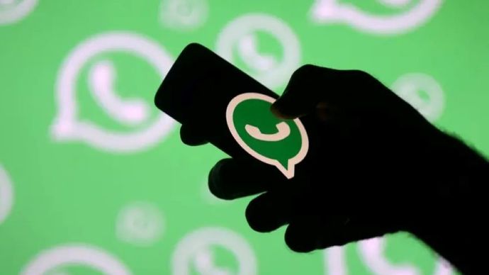 Aplikasi WhatsApp. (Foto: Reuters)