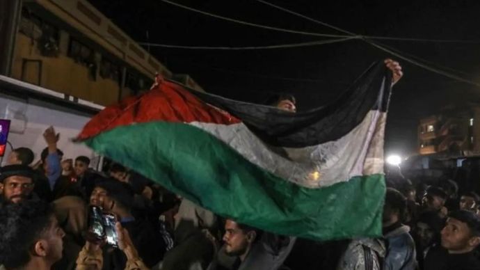 Kelompok perlawanan Palestina, Hamas menyebut perjanjian gencatan senjata dengan Israel di Jalur Gaza yang akan mulai berlaku pada Minggu (19/1/2025) sebagai sebuah &ldquo;titik balik&rdquo; dalam perjuangan melawan pendudukan Israel.