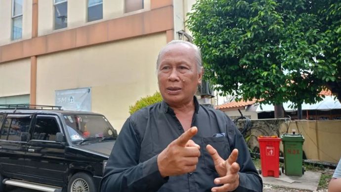 Edi Sunarsono, ayah dari salah satu korban kebakaran Glodok Plaza, Tamansari, Jakarta Barat, yang masuk dalam daftar orang hilang bernama Oshima Yukari di Rumah Sakit Bhayangkara Tk I Pusdokkes Polri (RS Polri) Kramat Jati, Jakarta Timur, Jumat (17/1/2025).