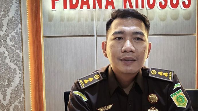 Kepala Seksi Penyidikan (Kasidik) Tindak Pidana Khusus Kejati Lampung Masagus Rudy saat memberikan keterangan kepada awak media. Bandarlampung.