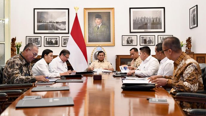 Presiden Prabowo dan Jajaran Bahas Kebijakan Strategis Devisa Hasil Ekspor