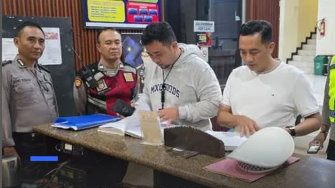 2 Polisi Bali Akui Terima Uang Rp200 Ribu dari Turis Kolombia