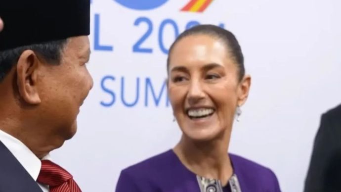 Arsip - Tangkapan layar Presiden Meksiko Claudia Sheinbaum Pardo tersenyum lebar saat mendengar Presiden Prabowo menyerukan &ldquo;Viva Zapata!&rdquo;, di sela pertemuan negara-negara MIKTA di Brasil, Senin (18/11/2024) waktu setempat