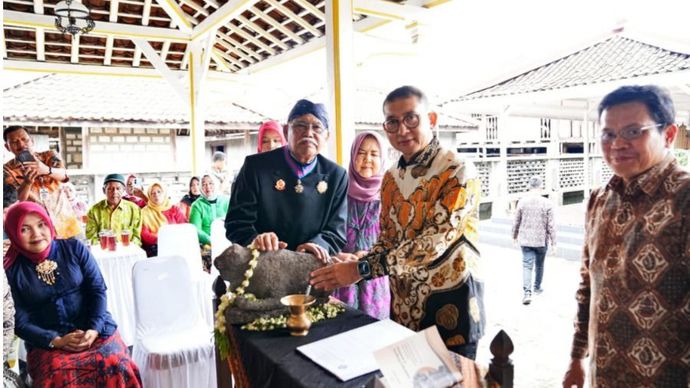 Menteri Kebudayaan Indonesia, Fadli Zon, melawat ke Surakarta.