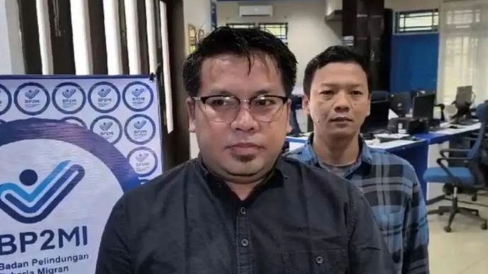 Kepala BP3MI Riau Fanny Wahyu Kurniawan saat dikonfirmasi terkait WNI yang ditembak di Malaysia. <b>(ANTARA (Annisa Firdausi))</b>