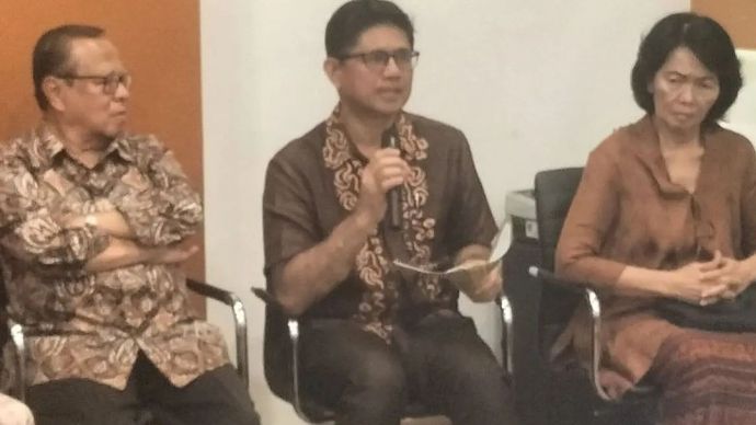 Mantan Wakil Ketua KPK periode 2015-2019 Laode M Syarif dalam jumpa pers Gerakan Nurani Bangsa (GNB) di Jakarta Pusat, Selasa 28 januari 2025.