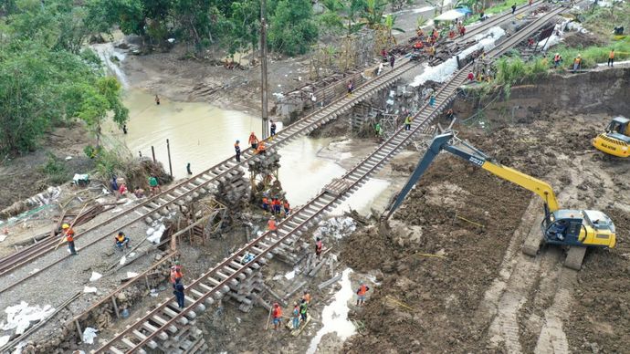 Menteri PU Dody Hanggodo targetkan penanganan darurat akibat banjir di Grobogan Jawa Tengah rampung pada 3 Februari 2025/Ist