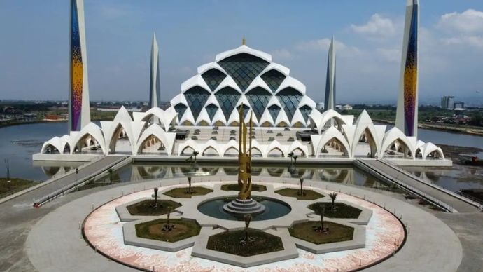 Masjid Al Jabbar <b>(uinsgd.ac.id)</b>