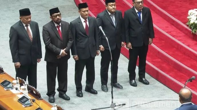 Rapat paripurna pelantikan anggota DPR hasil PAW. (Antara) 