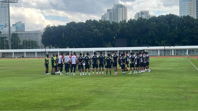 Skuad Timnas Indonesia U-20 menggelar sesi latihan di Stadion Madya, pada Rabu, 5 Februari 2025.