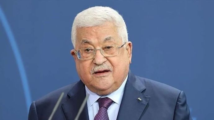 Presiden Palestina Mahmoud Abbas pada Rabu (5/1/2025) menolak usulan Presiden Amerika Serikat (AS) Donald Trump untuk mengambil alih Jalur Gaza dan merelokasi kembali warga Palestina ke tempat lain kata Abbas dalam sebuah pernyataan.