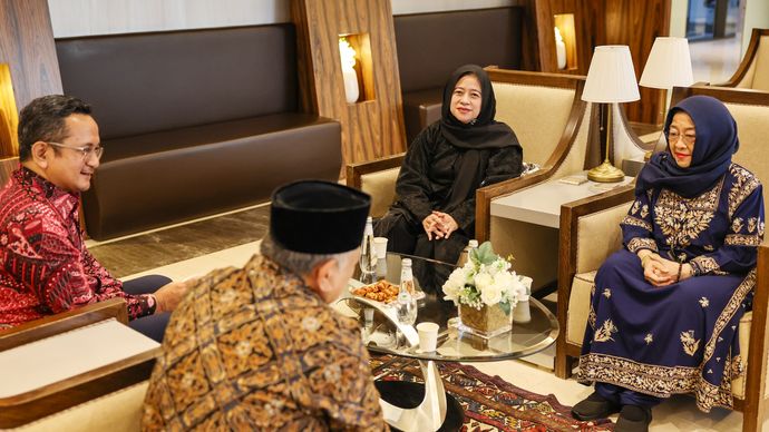 Megawati Umroh