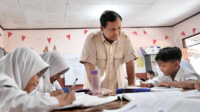 Prabowo Tinjau Program MBG di Bogor 