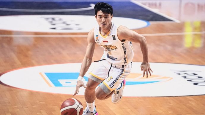 Pebasket Kesatria Bengawan Solo, Abraham Wenas.