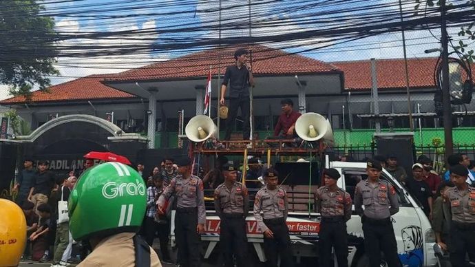 Massa tuntut keadilan kasus Hasto Kristiyanto