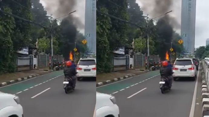 motor terbakar di menteng