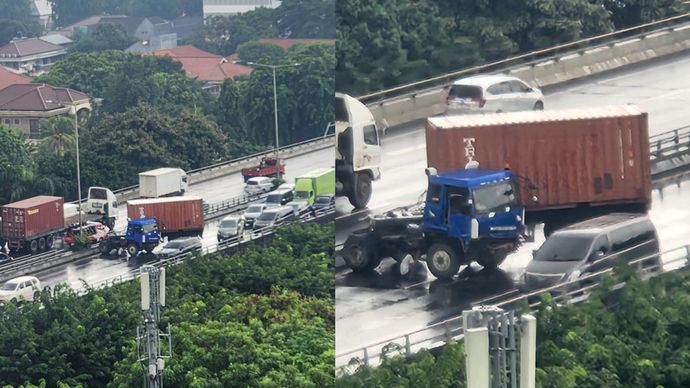 Kecelakaan truk trailer di Tol Wiyoto Wiyono.