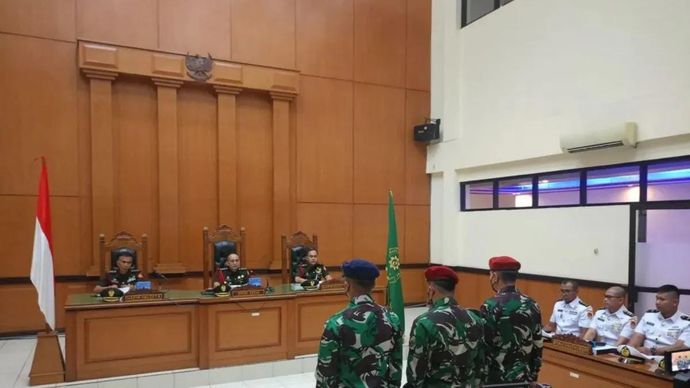 Sidang pembacaan dakwaan perkara penembakan bos rental mobil tempat istirahat (rest area) KM 45 di Pengadilan Militer II-08 Jakarta, Cakung, Jakarta Timur, Senin (10/2/2025).