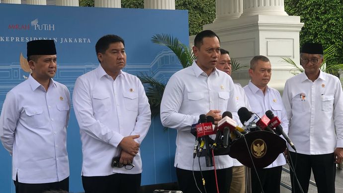 Menko Infrastruktur Agus Harimurti Yudhoyono, dan Jajaran Menteri