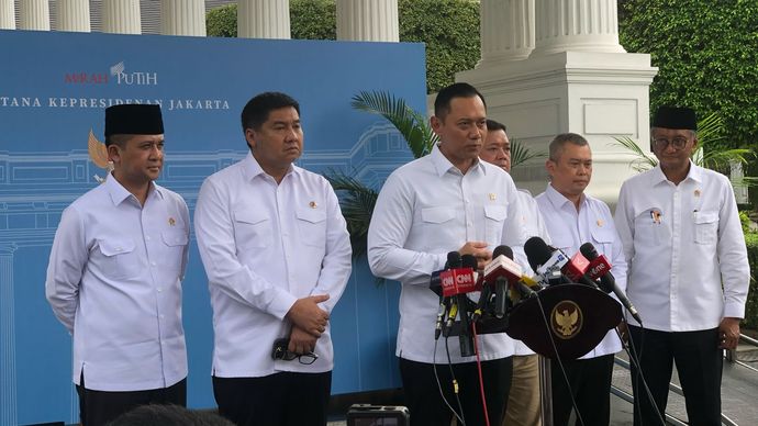 Menko Infrastruktur Agus Harimurti Yudhoyono, dan Jajaran Menteri