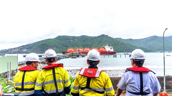 PT Amman Mineral Nusa Tenggara (AMMAN) mencatat tonggak sejarah baru dengan suksesnya uji coba sandar dan olah gerak (Trial Berthing) MT Lady Eva. 