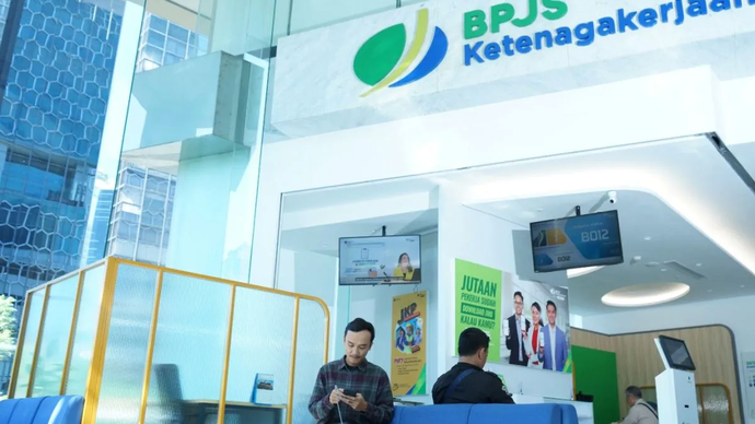 Kantor BPJS Ketenagakerjaan Surakarta, Jawa Tengah, Selasa (18/2/2025).