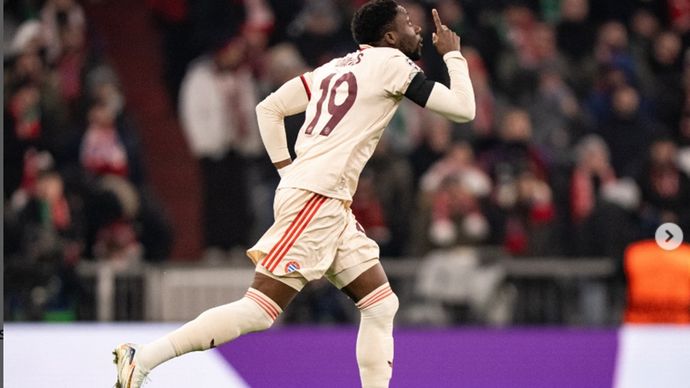 Pemain Bayern Muenchen, Alphonso Davies