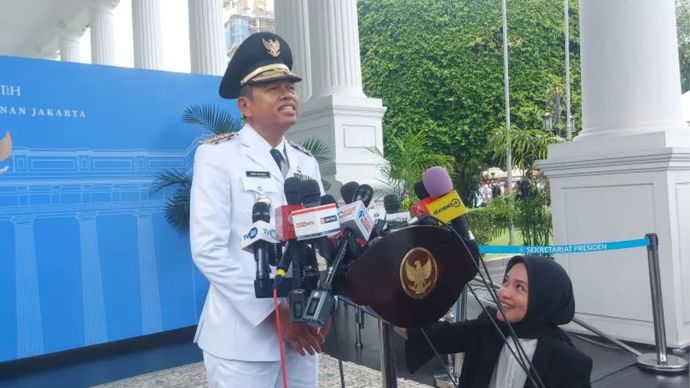 Gubernur Jawa Barat (Jabar) Dedi Mulyadi saat menyampaikan keterangan usai dilantik di kompleks Istana Kepresidenan