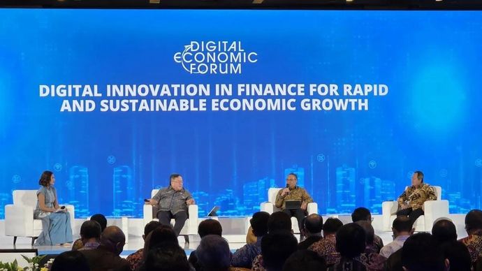 Penasihat Khusus Presiden Bidang Ekonomi dan Pembangunan Nasional Bambang Brodjonegoro dalam acara Digital Economic Forum di Jakarta, Selasa (25/2/2025). 