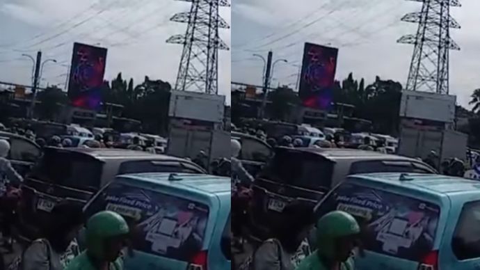 Pantauan arus lalu lintas di perempatan PGC macet total (terkunci) semua arah, Selasa (25/2/25).