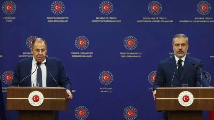  Sergey Lavrov mengadakan konferensi pers bersama di Ankara, Turki 