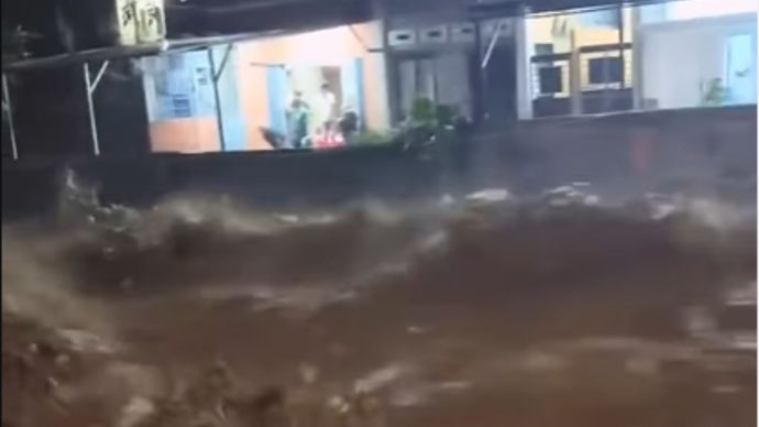 Banjir Bandang Puncak Cisarua Bogor