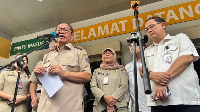 Gubernur DKI Jakarta Pramono Anung Wibowo saat dijumpai usai meninjau Pasar Kramat Jati, Jakarta Timur, Senin (10/3/2025)