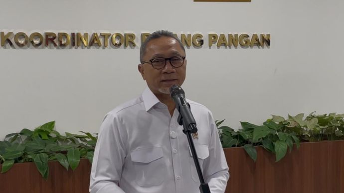 Menteri Koordinator Bidang Pangan (Menko Pangan) Zulkifli Hasan buka suara mengenai temuan ketidaksesuaian dalam pengemasan minyak goreng merek Minyakita. 