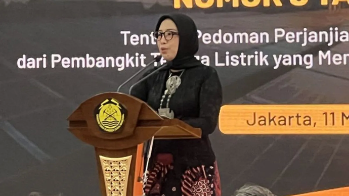 Direktur Jenderal Energi Baru Terbarukan dan Konservasi Energi (EBTKE) Kementerian Energi dan Sumber Daya Mineral (Kemen ESDM) Eniya Listiani Dewi dalam Sosialisasi Peraturan Menteri ESDM Nomor 5 Tahun 2025, di Kantor Kementerian ESDM, Jakarta, Selasa (11/3/2025).