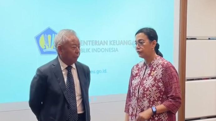 Menteri Keuangan (Menkeu) Sri Mulyani bertemu dengan Presiden (Asian Infrastructure Investment Bank (AIIB) Jin Liqun di kantor Direktorat Jenderal Pajak (DJP) Kementerian Keuangan di Jakarta, Selasa 11 Maret 2025.Ist