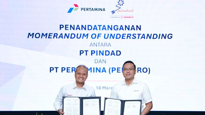 PT Pertamina (Persero) dan PT Pindad melakukan sinergi melalui penandatanganan Memorandum of Understanding (MoU).