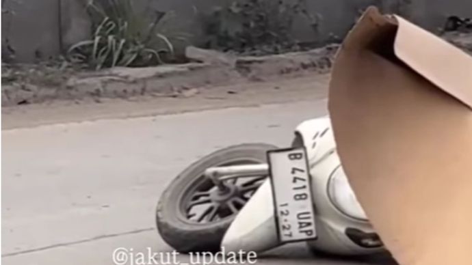 pemotor tewas