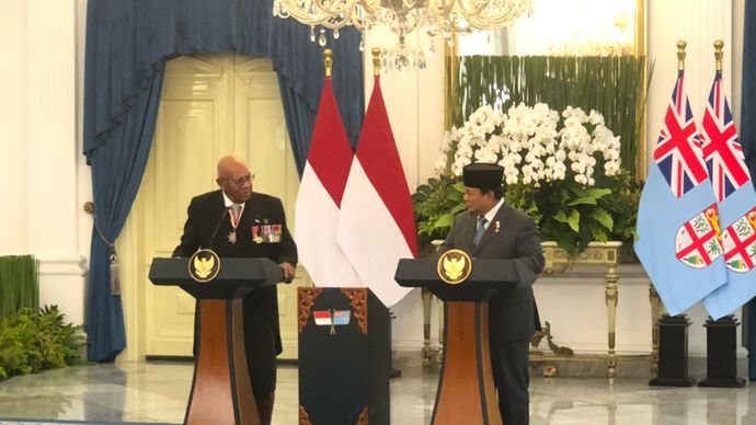 Presiden RI Prabowo Subianto menerima Perdana Menteri (PM) Fiji Sitivenj Rabuka di Istana Merdeka