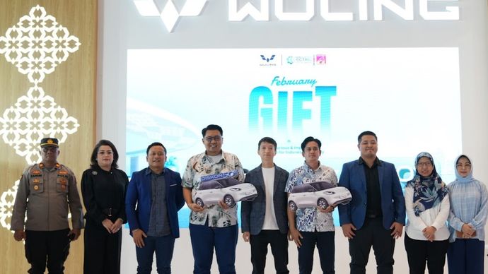 Wuling mengumumkan dua pemenang grand prize dari periode pembelian Februari-Maret. (Foto: Istimewa)
