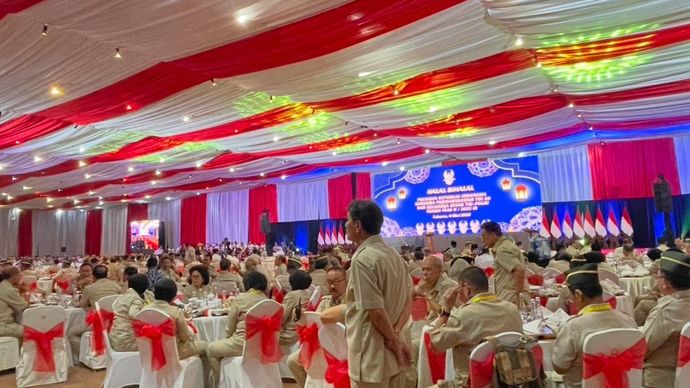 Presiden Prabowo Subianto mendatangi acara Halal Bi Halal PPAD (Persatuan Purnawirawan Angkatan Darat) di Balai Kartini, Jakarta