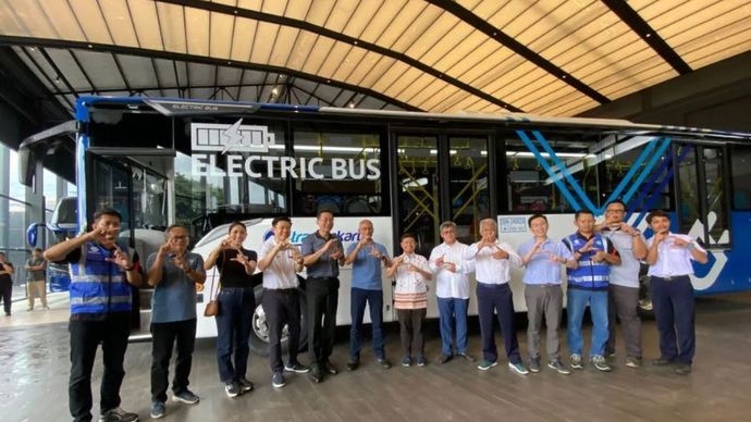 Ilustrasi - Bus listrik.