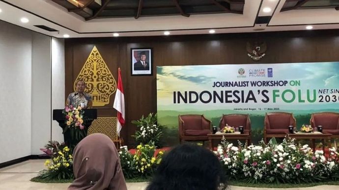 Sekjen Kememhut Mahfudz ketika membuka Journalist Workshop on Indonesia&rsquo;s FOLU Net Sink 2030 di Jakarta, Jumat (16/5/2025).
